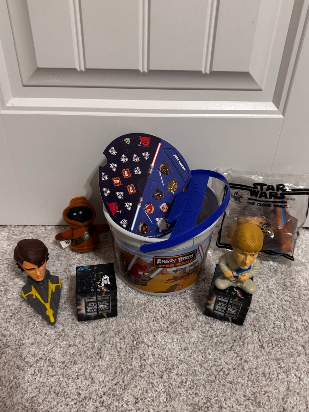 Star Wars Collectible Figure Lot with Blue and Brown Accents